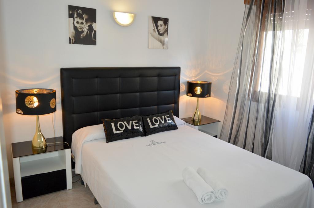 Apartamentos De Las Heras Ibiza by Eksteriør bilde
